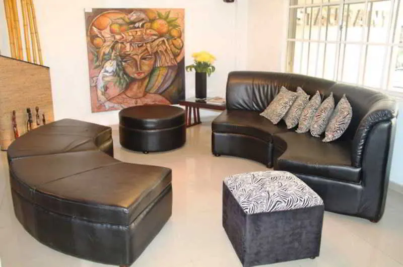 Hotel Calima Real